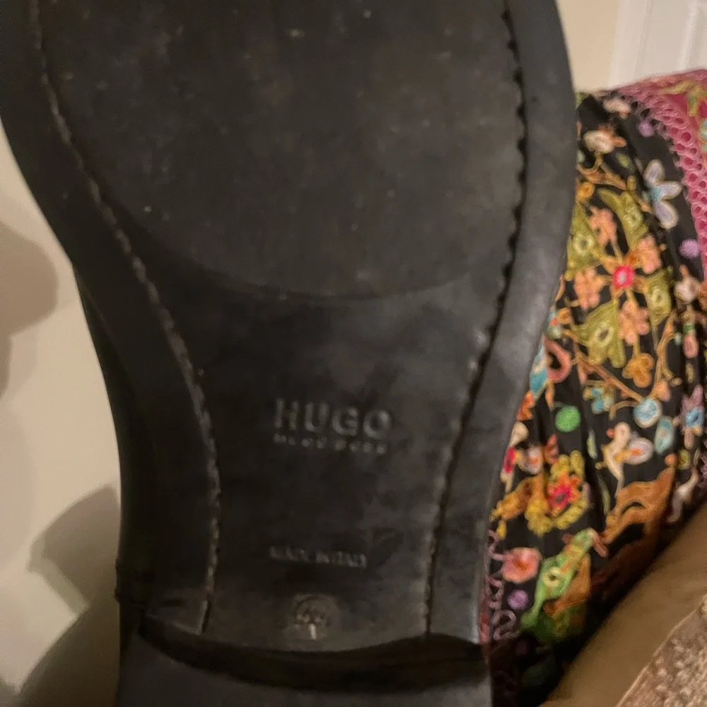 HUGO Black Leather Men's Boots - Picture 9 of 16